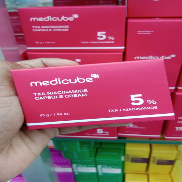 Cropped Faux leather Jacket